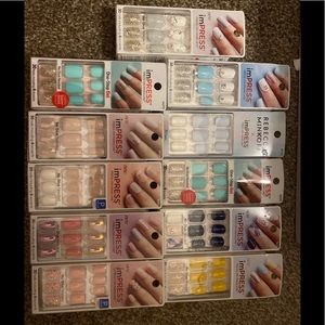 Press on nails